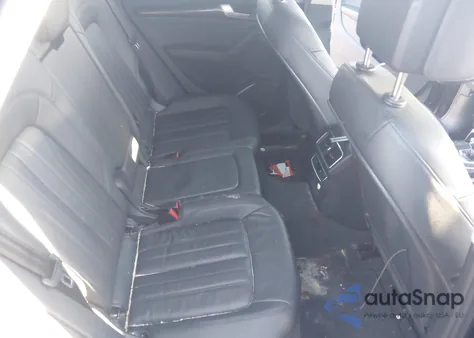 2018 Audi Q5 2.0T Premium/2.0T Tech Premium из США, поврежденный, VIN WA1ANAFY3J2005878